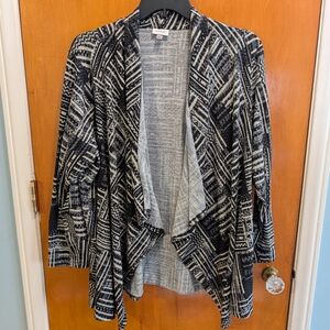 Avenue Black & Gray Geometric Open-Front Cardigan